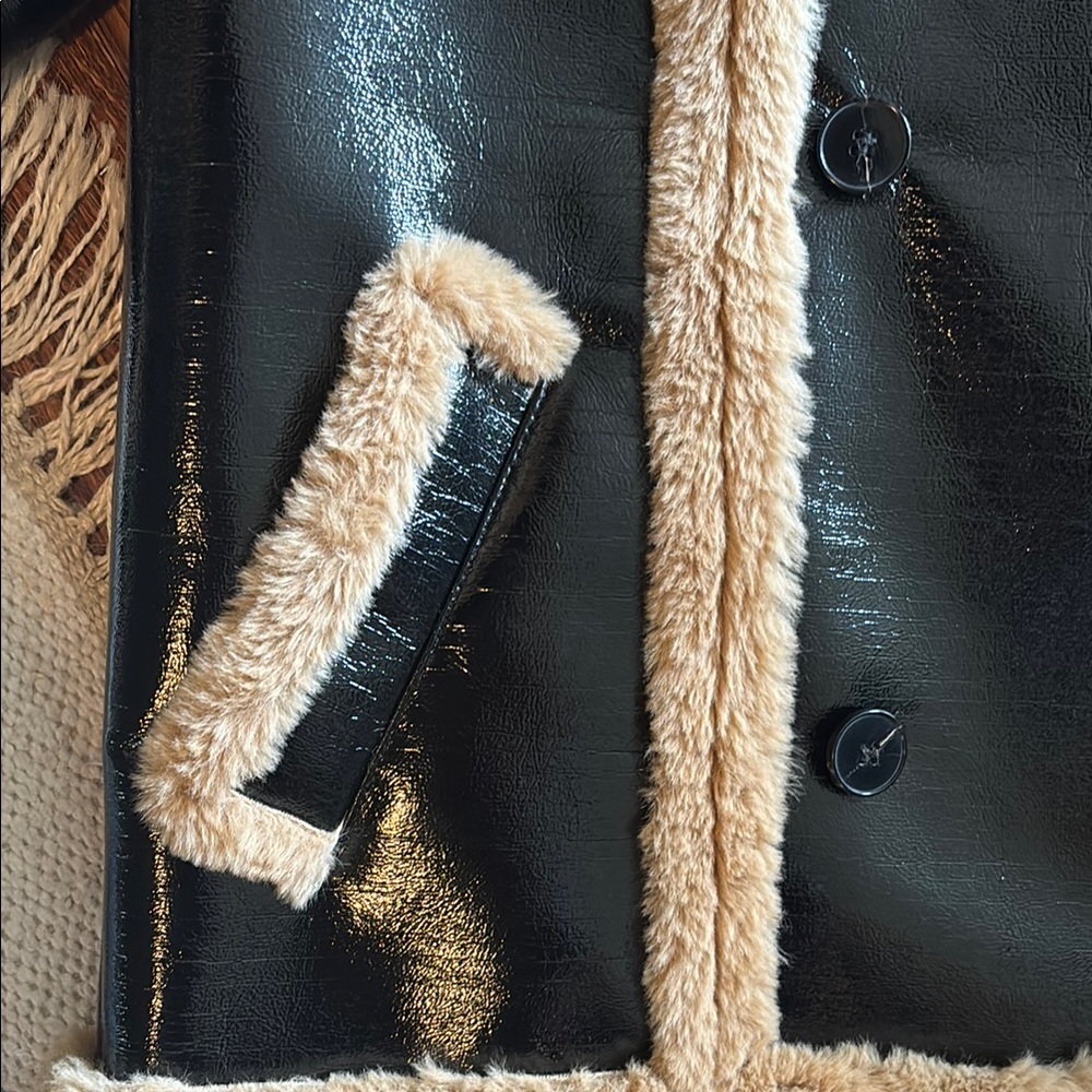 French Connection Black and Tan Teddy Jacket - Picture 5 of 8